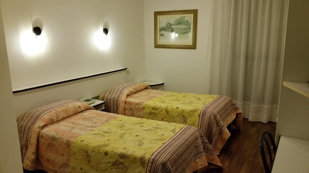 Hotel Le Colombelle SantʼAngelo Esterno foto